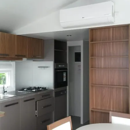 Camping Mobil-home Entier Les Mathes